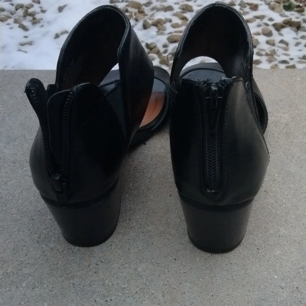 Sonoma BLACK VITALIZE ORTHOLITE CUT OUT BLOCK HEEL OPEN TOE SANDALS 7.5